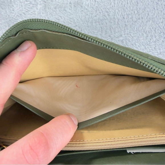 Bottega Veneta Intrecciato Leather Olive Green Zip Round Long Wallet W/Box - Picture 6 of 8